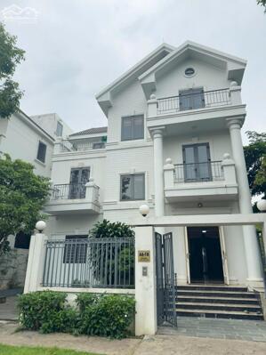 Cho thuê căn biệt thự kim cương tại KĐT Time Garden 03 tầng 6 phòng ngủ Giá 30 triệu/ tháng