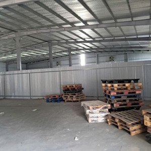 cho thuê xưởng đẹp tại xã nguyên khê- đông anh. diện tích 1260m2, trần cao 9m
