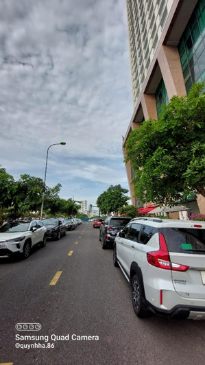 bán kiot kinh doanh mặt sông, dt 53 m2 tại tòa nhà mường thanh 04 trần phú, nha trang.đang cho thuê