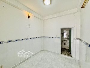 võ văn kiệt (2.8 x 8) 5.8 tỷ phường 1 quận 5.
