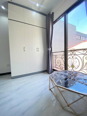 khai trương tòa mới ban công rộng đẹp giữa lòng thanh xuân