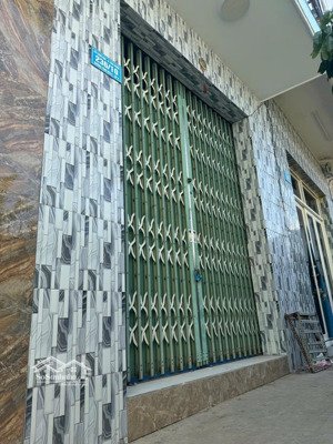 nhà shr - đsh 950tr - cách đường lvl 50m - trệt 1 lầu - ccuq ngay trong ngày