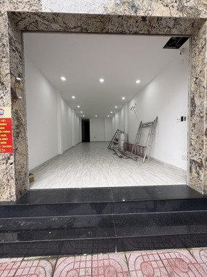 cho thuê mb 2 mặt tiền lê văn sỹ + nguyễn trọng tuyển