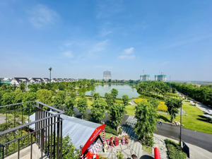 biệt thự đơn lập cạnh cluphouse đẹp nhất tại eco central park vinh. lh 