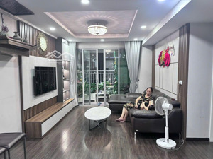 chính chủ cho thuê căn hộ chung cư sky central 176 định công, hoàng mai 96m2 3pn full đồ 16tr