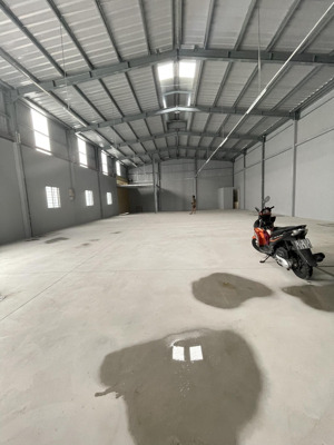cho thuê kho xưởng 450m2 _ trần bá giao_p5_ mới 100%_hệ thống điện nước đầy đủ_ đa nghành