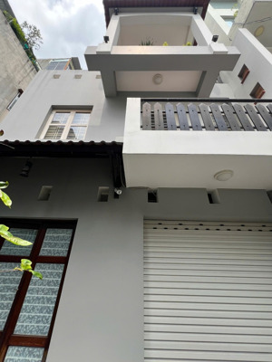 gia đình có việc, cần bán gấp căn biệt thự trung tâm q.10. giá cực tốt - chưa từng qua đầu tư!