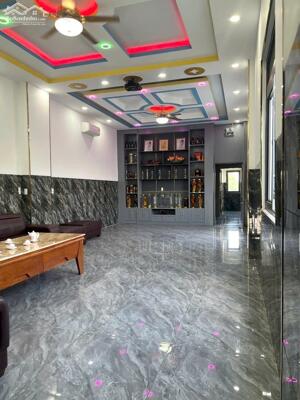 CHO THUÊ MẶT BẰNG KINH DOANH 1000m² – ĐƯỜNG NGUYỄN THỊ MINH KHAI, PHƯỜNG BÌNH HOÀ, THUẬN AN, BÌNH DƯƠNG