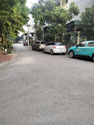 bán đất ngô gia tự. ô tô vào đất. gần khu đt việt hưng. khu dân trí cao. 5.35 tỷ