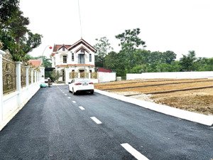 bán nhanh lô đất hòa lạc sơn tây 100m2, hai mặt đường gần nhiều tiện ích hành chính giá nhỉnh 2 tỷ
