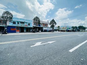chủ không còn khả năng chi trả bán gấp dãy trọ ngay cạnh kcn bàu bàng 5mx30 chỉ 1 tỷ 250 shr