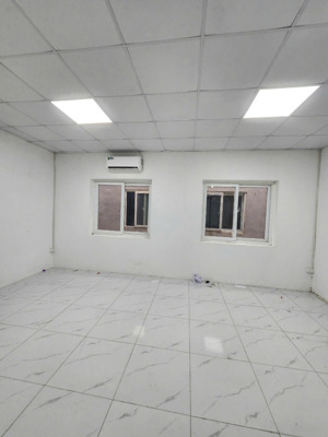 cho thuê nhà hoàn thiện nguyên căn full điều hoà trục chính đường to giá 25tr/tháng
