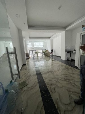 cho thuê mặt bằng có thể vừa ở vừa kinh doanh nail, tóc, spa nhỏ giáp ranh phú mỹ hưng