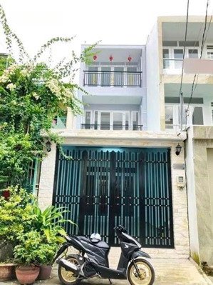 cho thuê nhà 1 trệt 2 lầu 3pn 3wc 4x15m hẻm xe hơi 502 huỳnh tấn phát