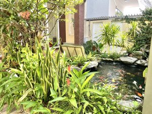 nhà bt 200m2 khu đảo vip đường trung lương 12