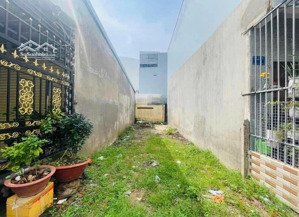 gấp gấp bán nhanh 150m2 đất tc giá 750triệu , mặt tiền đ. lâm quang ky phía sau bv đk kiên giang