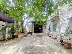 kho xưởng ngay trung tâm q11 - ngã 4 âu cơ & lạc long quân - 607m2 (13.5x45m)