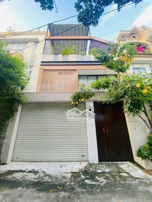cần bán gấp nhà trần bình trọng p1 quận 5. dt 82,8m2/3tỷ88 gần đại lộ võ văn kiệt, cho thuê 28tr/th