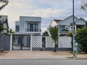 bán biệt thự đường chính cổng chào. kdc thiên lộc. chỉ 100m là ra đường võ nguyên giáp
