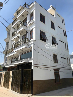 cần bán gấp nhà hxt bờ sông p13, gv, 1 trệt 3 lầu