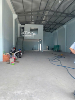 xưởng cho thuê. mặt tiền đường vĩnh lộc, bình chánh.
qua cầu bà tri đoạn. tiện kinh doanh