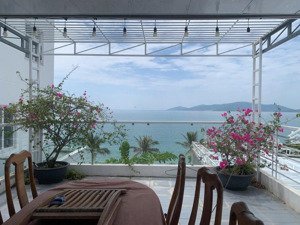 nha trang_cho thuê nhà mặt tiền view biển phạm văn đồng