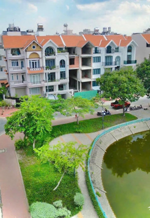 bán biệt thự view hồ kdc himlam, q7 đón đầu cầu nguyễn khoái tháng 11 khởi công!