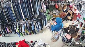 Cần sang nhượng mặt bằng shop đồ si ngay chợ Cẩm Lệ Đà Nẵng cho ai muốn kinh doanh.