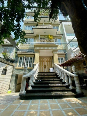 bán biệt thự 226/ lê văn sỹ, q.tân bình, diện tích: 8 x 25m. kết cấu: 1 hầm 1 trệt 3 lầu sần thượng
