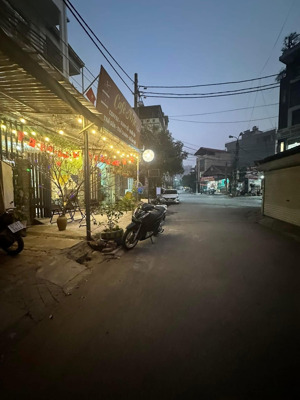 bán nhanh nhà phân lô ô tô tránh kinh doanh đỉnh cao trục đường 32 nhổn