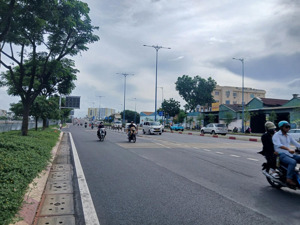 cho thuê mặt bằng và sàn văn phòng mặt tiền võ văn kiệt, p7, q6. tp hcm