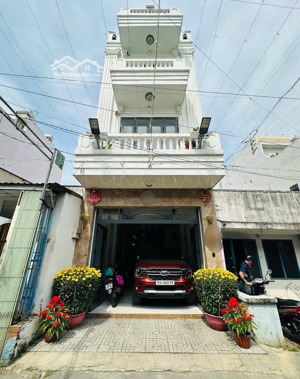 bán nhà hẻm xe tải 1 trục đường lê đức thọ - dt 60m2 vuông vức - ngay bờ kênh tham lương tiềm năng
