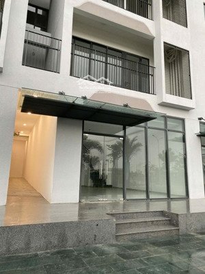cho thuê shophouse (130 m2) với giá 12 triệu/tháng