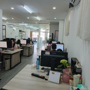 chính chủ cho thuê văn phòng 110m2 đẹp giá rẻ ở đường hòa hưng, phường 12, quận 10