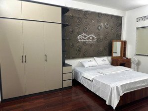 cho thuê nhà 3 tầng 2 mặt tiền gần cầu hoà xuân, thiết kế 5 phòng ngủ, 3 wc
