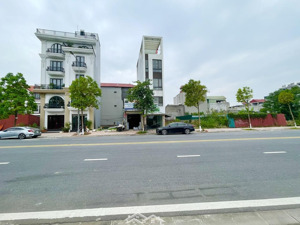 view hồ, công viên, phân lô đg, vỉa hè rộng, phố cự khối, long biên, dt 105 m, mt 5 m, giá 19 tỷ 3