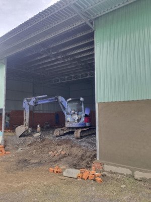 cho thuê nhà xưởnng mới 100%, dt xưởng 16x14=230m2, giá 14 triệu/tháng