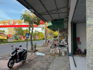 bán nhà mặt tiền đường hùng vương, trung tâm ngã sáu cần thơ,nở hậu đẹp, kinh doanh đa ngành nghề