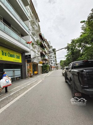 bán nhà 5 tầng diện tích 100m2 mặt tiền 6,7m khu phố từ hoa, quảng an, tây hồ ,hà nội :