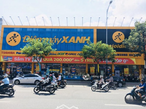 siêu khan hiếm! bán nhà mặt tiền bàu cát. dt: 20 x 40m - nhà cấp 4 - hđt: 190tr/th. giá 72 tỷ