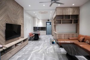 chuyển nhượng căn vin marina dân hoàn thiện ở có thang máy 4,5 tầng dt 75m2 đông nam