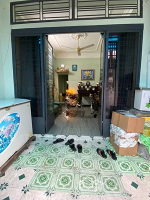 khoảng cách từ nhà đến chợ hiệp bình 500m có nhà đẹp ở đường hiệp bình mà giá chỉ 2tỷ, shr.