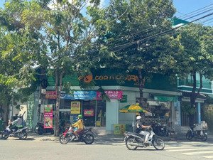 bán dãy nhà mặt chợ dân sinh đang kinh doanh sầm uất, thu nhập 25tr/tháng