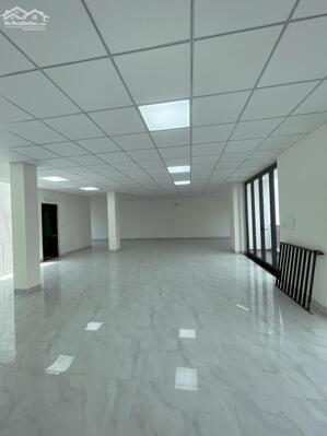 Cho thuê nhà mặt tiền đường lê đình thám hải châu đà nẵng 3 tầng ngang 13m giá tốt