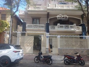 nhà cho thuê r6 thái văn lung vũng tàu