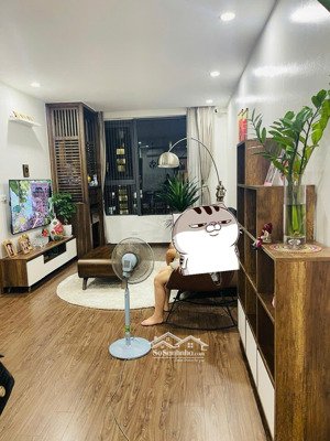 cần bán gấp căn 2 ngủ chung cư ecogreen - nguyễn xiển, dt 75m giá 5 tỷ sẵn sổ full nội thất