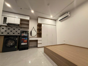 chính chủ cho thuê nhà tại 59 mễ trì hạ mới 100% full nội thất vào ở ngay