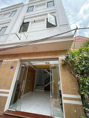 nhà 3 tầng sổ đỏ gần cây xăng việt hùng cầu an dương, hải phòng ngõ nông sau nhà mặt đường