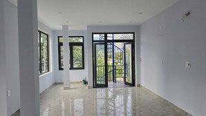 nhà lô góc 3 tầng 2 mặt tiền phan bá phiến 150m ra biển, giá chỉ 6,9 tỷ
