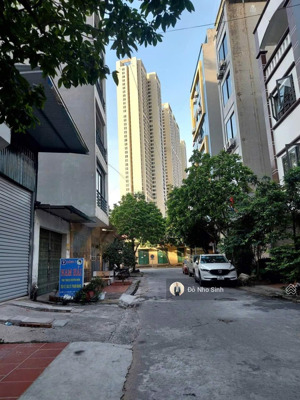 hot. bán đất tại khu đô thị mỗ lao, phân lô vỉa hè, giá 13 tỷ, dt 50m2, hàng hiếm tại hà đông